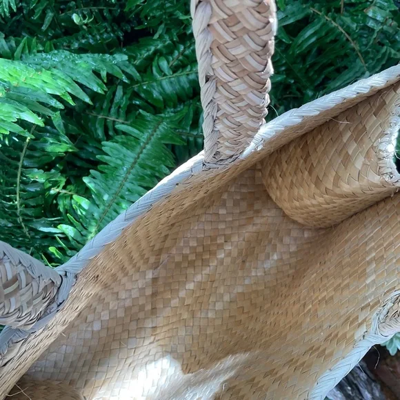 Lauhala Woven Large Hawaiian Bag - Picture 5 of 7